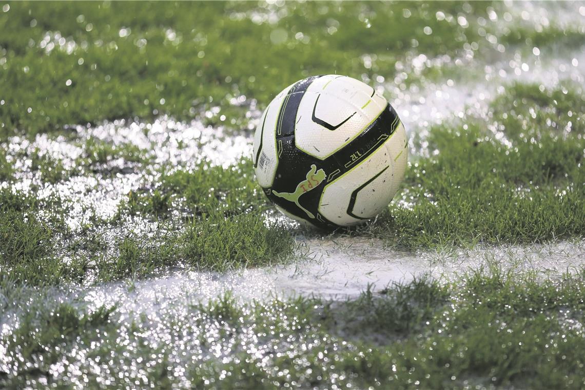 Neue Mittel für die Sportstätten Spielausfälle wegen Unbespielbarkeit des Platzes sollen Dank des künftigen Kunstrasenplatzes bald der Vergangenheit angehören. Foto: A. Becher