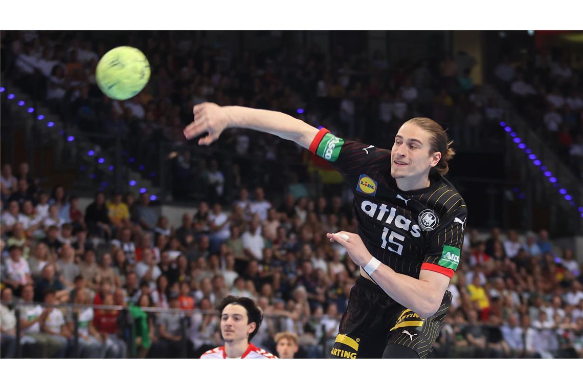 Deutsche Handballer mit Neu-Kapitän Julian Köster zum Kantersieg Spielmacher Juri Knorr konnte weitestgehend geschont werden.