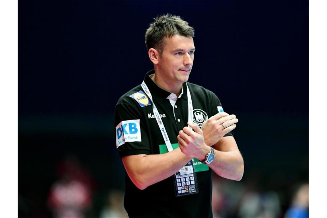 DHB-Team will Hauptrunde mit Feuer und Spaß beenden Spielt mit Deutschlands Handballern um Platz für bei der EM: Bundestrainer Christian Prokop. Foto: Robert Michael/dpa-Zentralbild/dpa