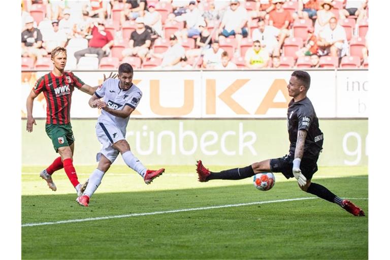 Spielte überragend: Der Hoffenheimer Andrej Kramaric (M.). Foto: Matthias Balk/dpa