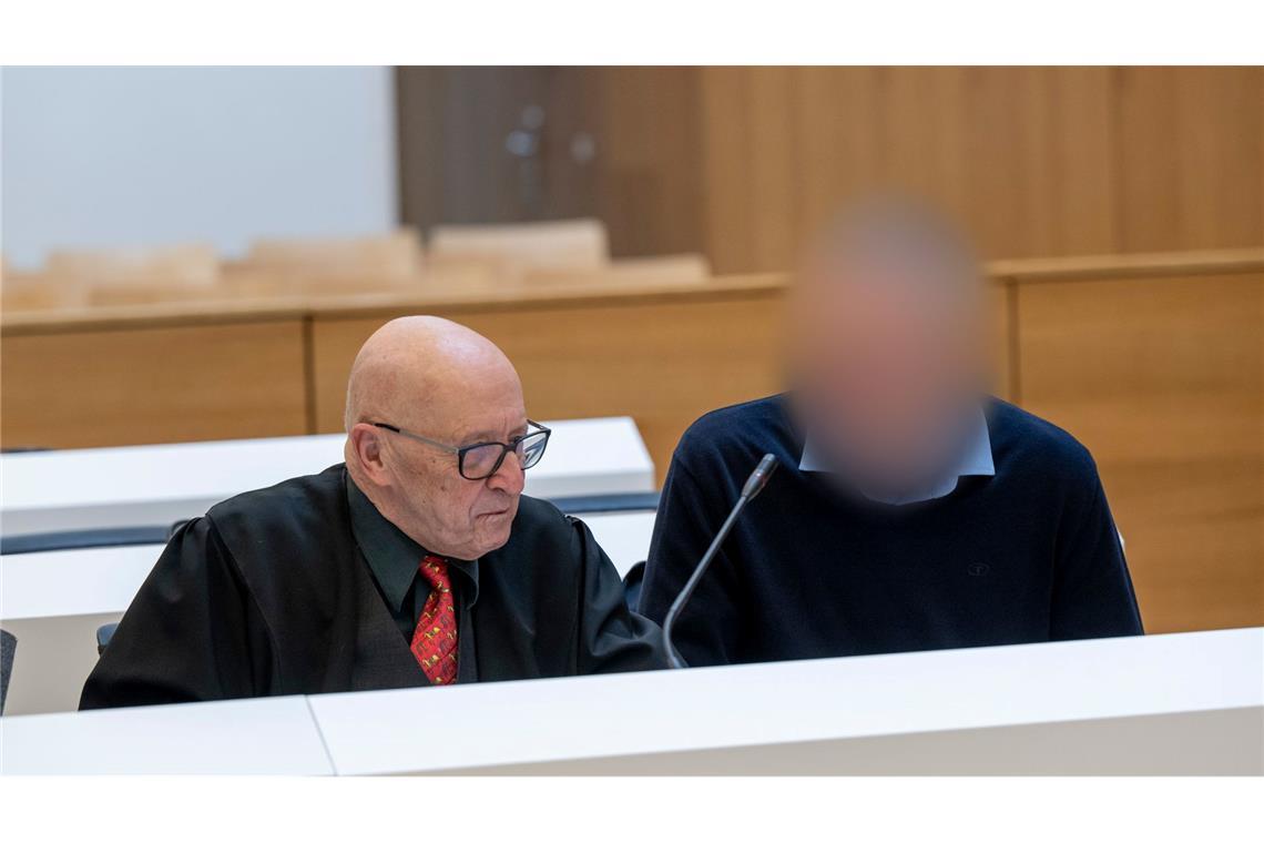 "Genosse Kundschafter"? - Trio bestreitet Russland-Spionage Spionage? Oder nur private Gespräche?