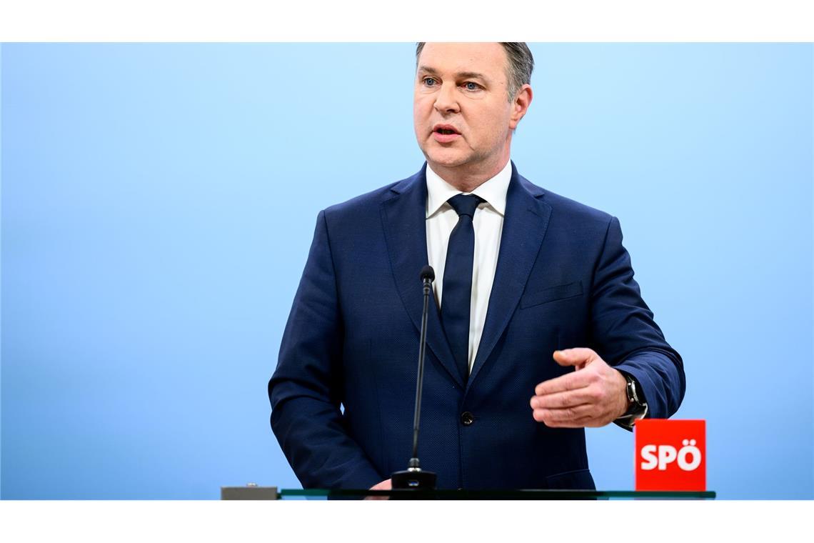 Österreich: ÖVP und SPÖ wollen ohne Neos weiterverhandeln SPÖ-Chef Babler will nun "auf Augenhöhe" mit den Konservativen weiterverhandeln.
