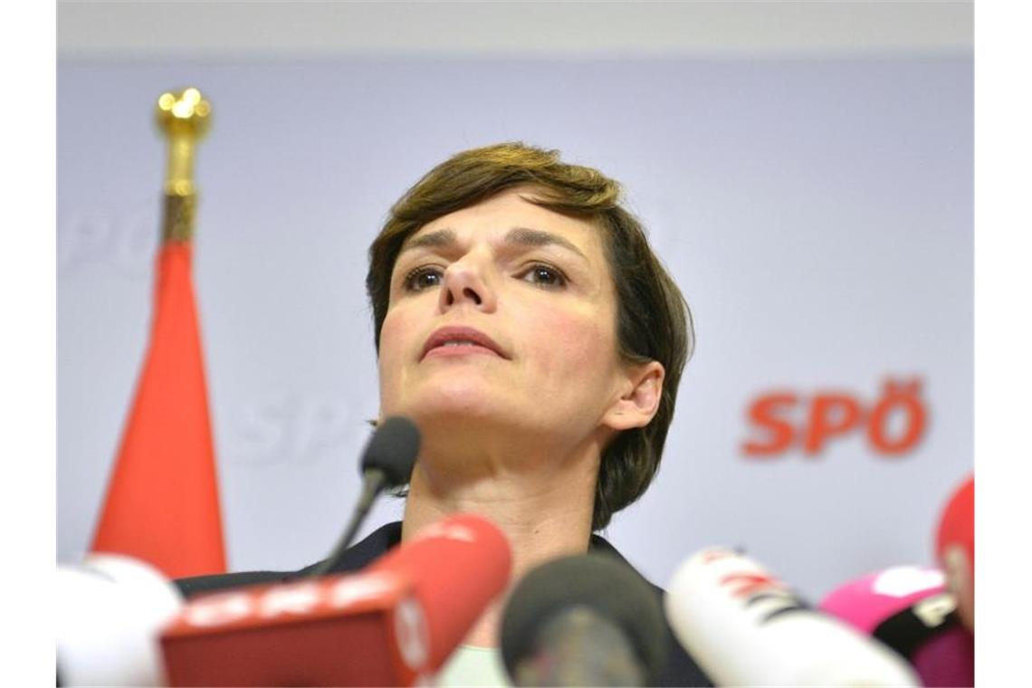 SPÖ-Chefin Pamela Rendi-Wagner appelliert an die Parteien, die eigenen Interessen hinten anzustellen. Foto: Herbert Neubauer/APA