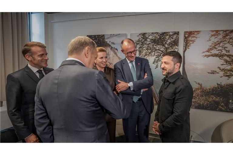 Spricht vor seinem Treffen mit Trump mit europäischen Verbündeten: Der ukrainische Präsident Wolodymyr Selenskyj. (Archivbild)