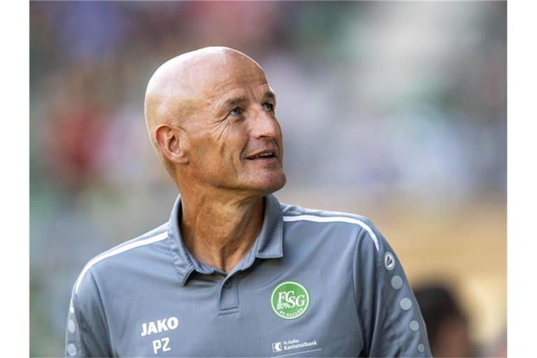 St. Gallens Trainer Peter Zeidler. Foto: David Inderlied/dpa/Archivbild
