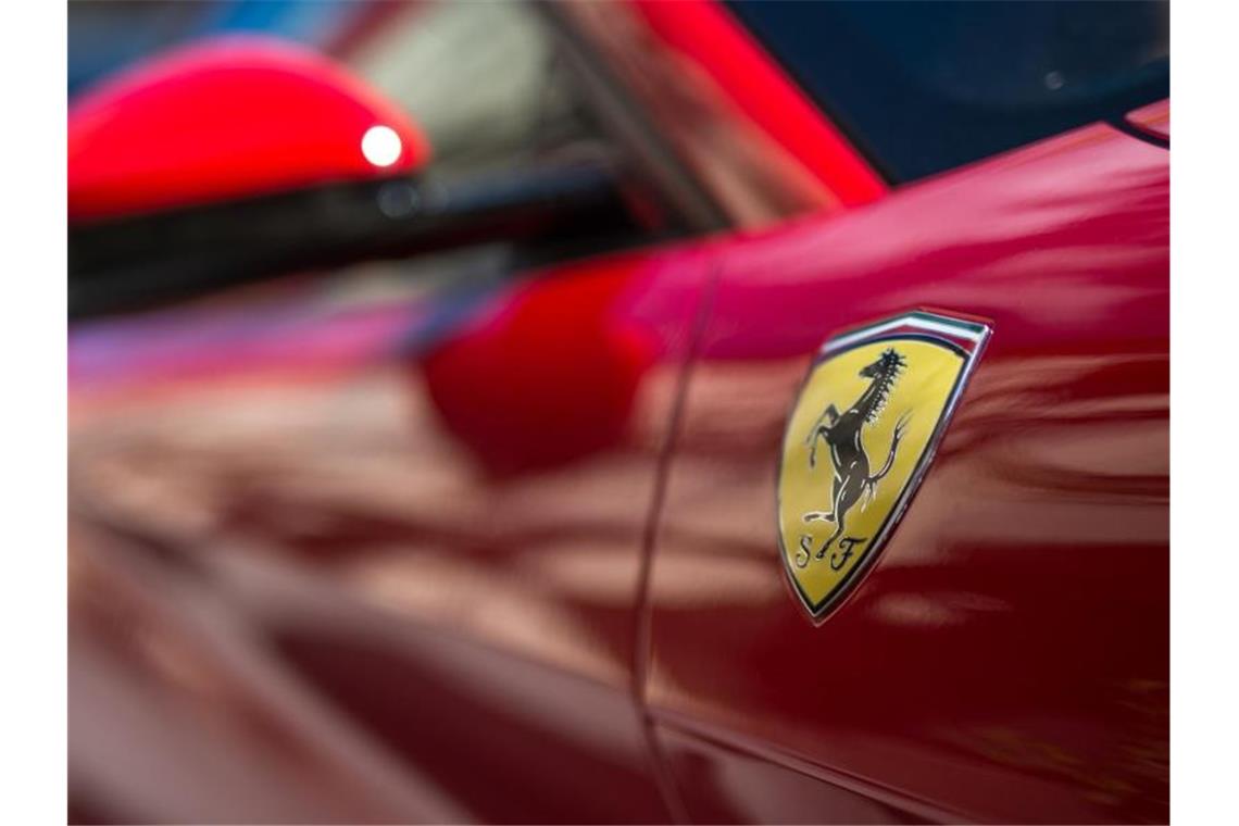 Stark anziehende Nachfrage: Ferrari hat im zweiten Quartal deutlich mehr verdient. Foto: picture alliance / Matthias Balk/dpa
