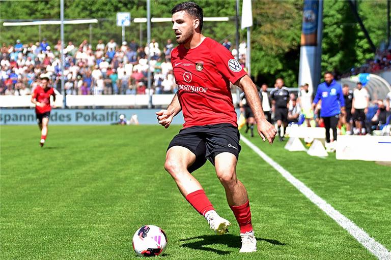 Stark auf dem Platz, aber Opfer eines Überfalls: Michael Kleinschrodt. Foto: Tobias Sellmaier