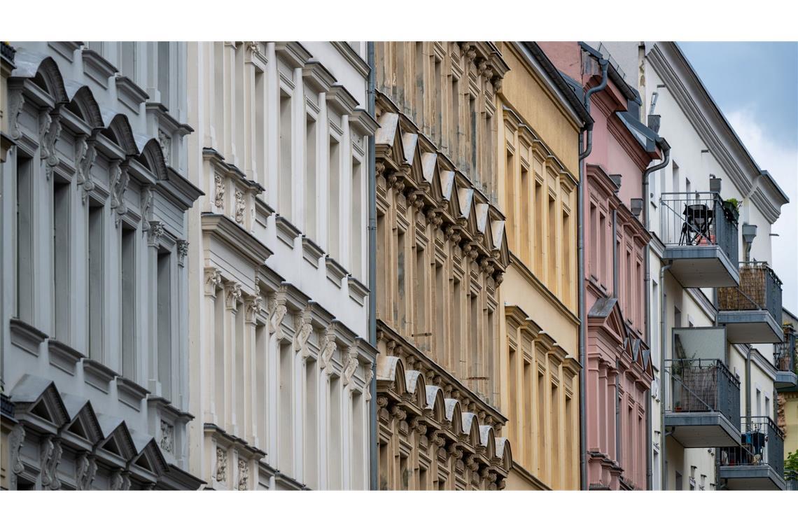 Starke Preisanstiege für Mieterinnen und Mieter sollen weiter gebremst werden. (Archivbild)