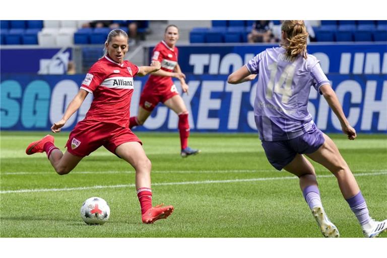 Starke Premiere in der Bundesliga: Dafina Redzepi beim 2:1-Erfolg der VfB-Frauen gegen die TSG Hoffenheim.