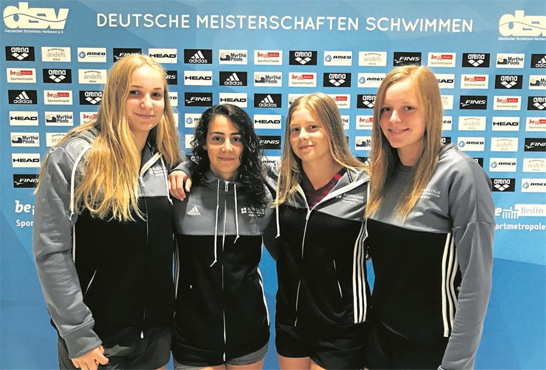 Vereinsrekord reicht für den achten Rang Starkes Team: Emma Schmiedefeld, Dilara Gül, Sara Mauthe und Chiara Vetter schwammen über 4x100 Meter Lagen in die deutsche Top Ten.Foto: privat