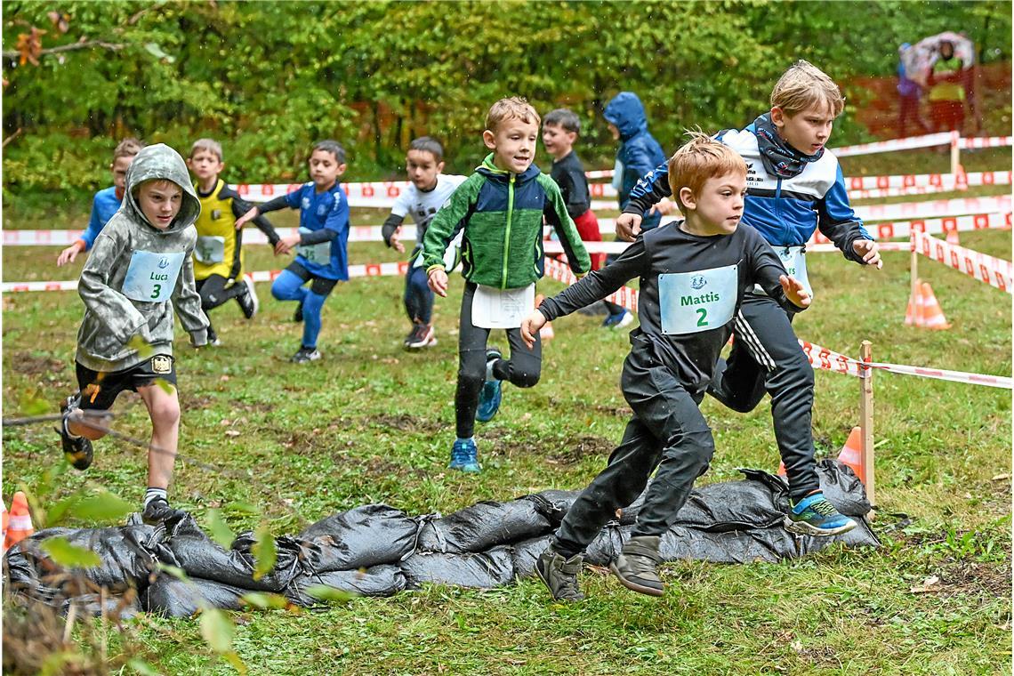 Start der Schüler beim 4. Kindercrossduathlon des TC Backnang im Plattenwald. SP