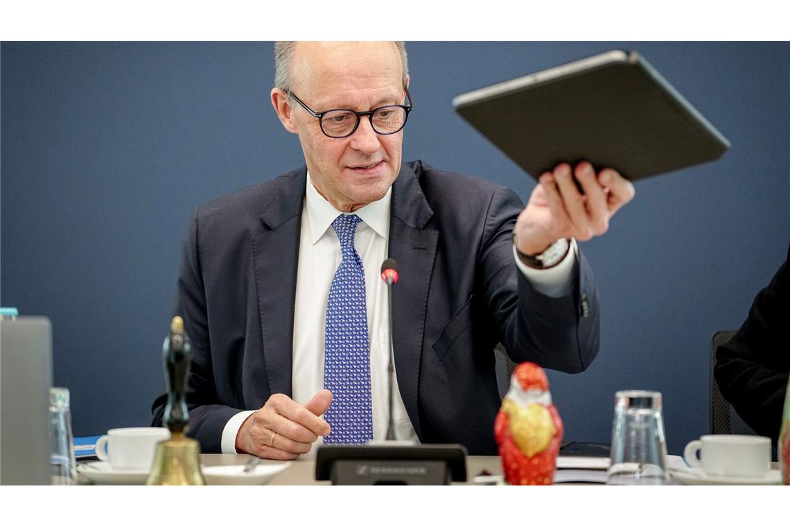 Start in die Woche: Kanzler Merz zu Beginn der Gremiensitzungen