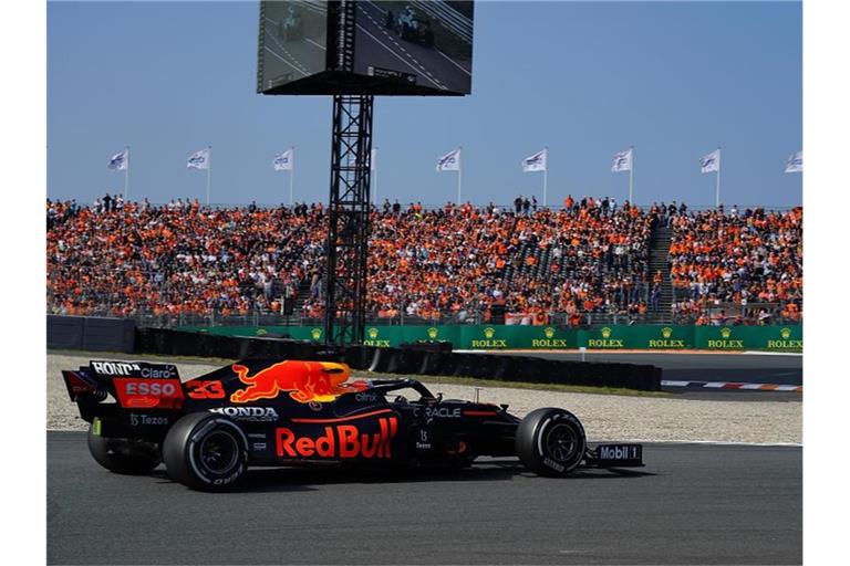 Startet beim Formel-1-Rennen in Zandvoort von der Pole Position: Max Verstappen. Foto: Hasan Bratic/dpa