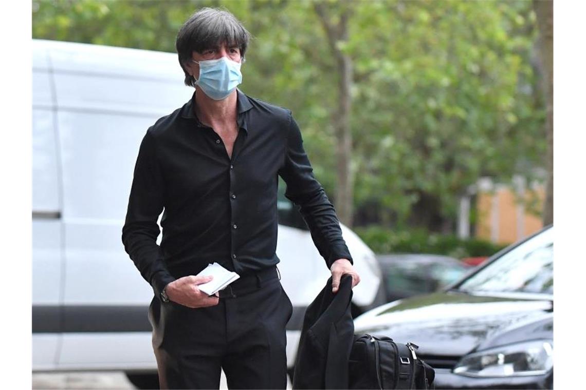 Löw: Geheim-Schliff in Franken für „schwerstmöglichen“ Start Startet mit dem DFB-Team in die finale EM-Vorbereitung: Bundestrainer Joachim Löw. Foto: Revierfoto/dpa