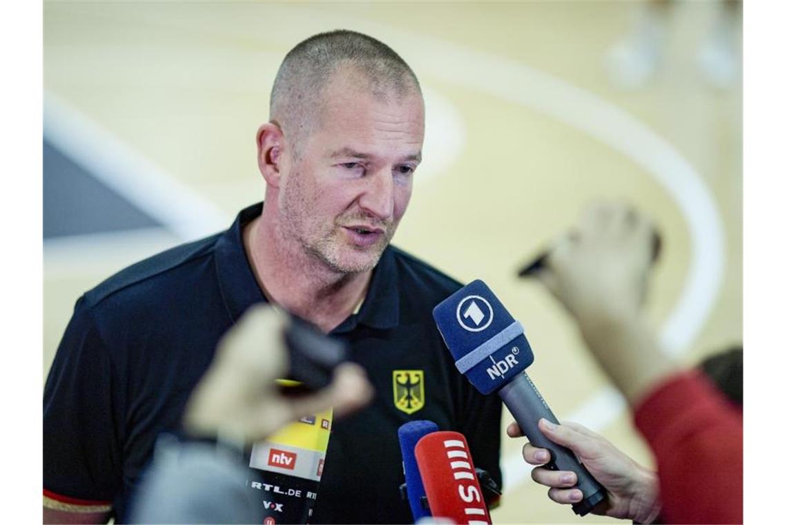 Deutsche Basketballer starten selbstbewusst nach Asien Startet mit den deutschen Basketballern Richtung Asien. Foto: Axel Heimken