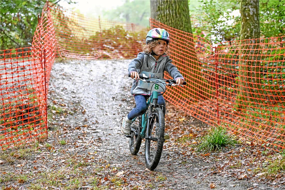 Startnummer 8 beim 4. Kindercrossduathlon des TC Backnang im Plattenwald. SP