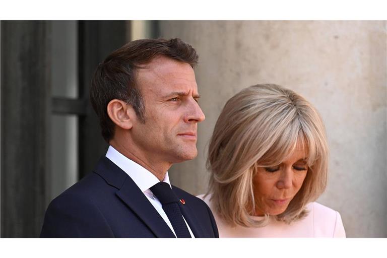 Steckt das Ehepaar Macron in der Krise – oder geht es nur um Dominanz und Hänseleien?