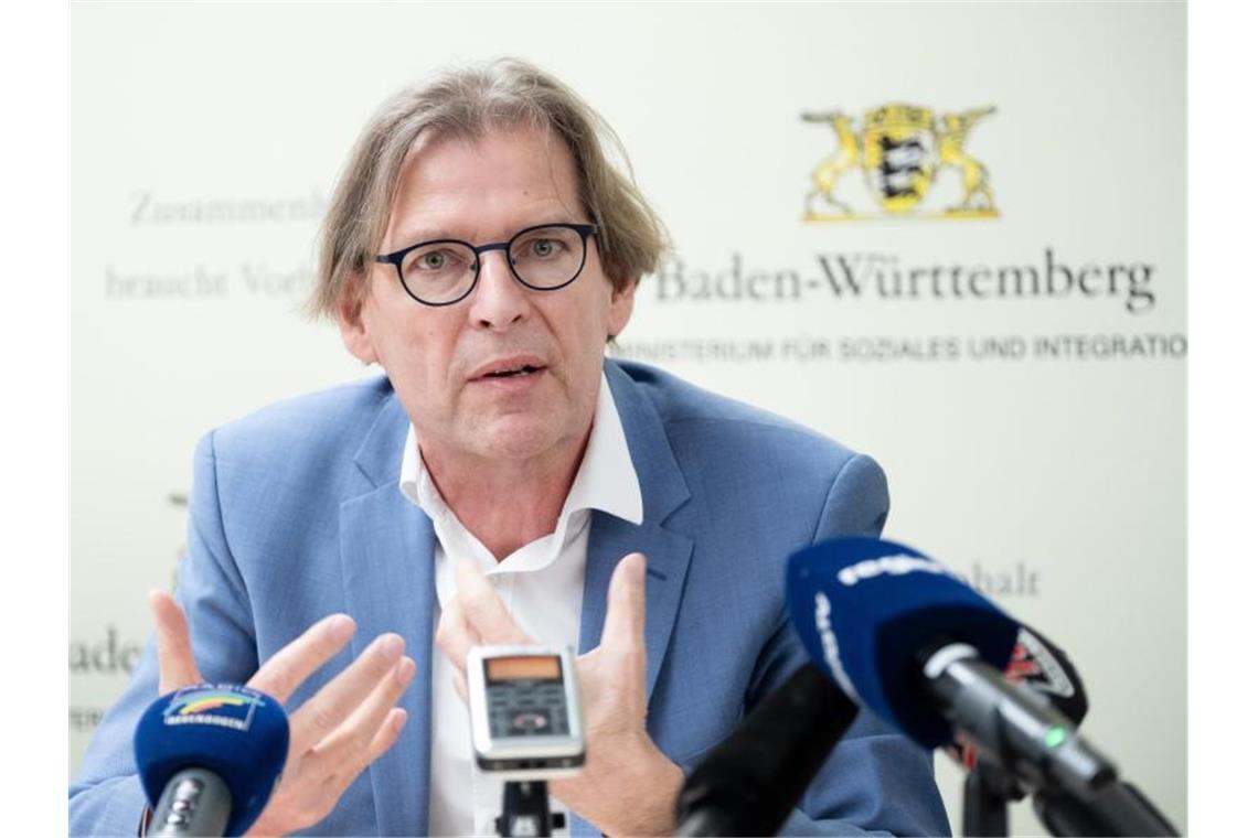Stefan Brockmann spricht während einer Pressekonferenz. Foto: Bernd Weißbrod/dpa/Archivbild