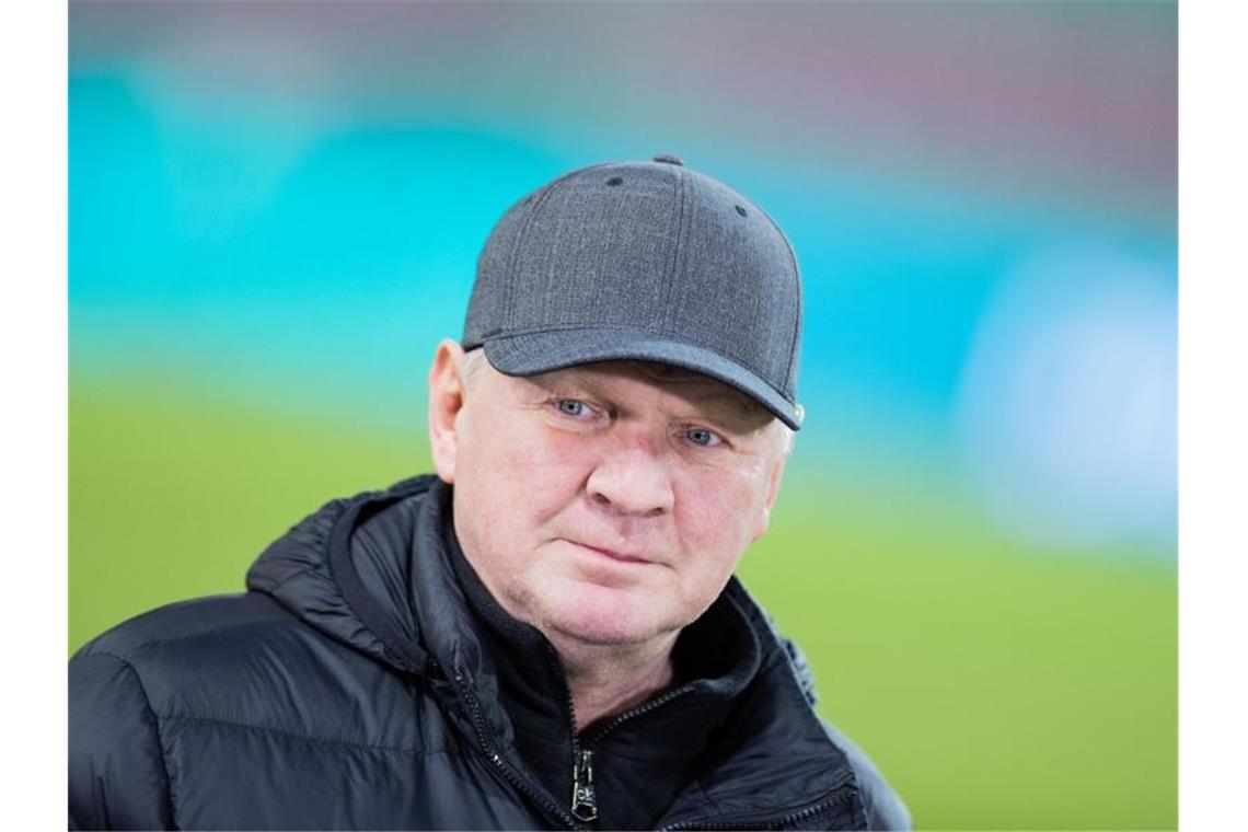 Debatte über Druck im Profi-Fußball nach Eberl-Rücktritt Stefan Effenberg spielte von 1987 bis 1990 und 1994 bis 1998 für Borussia Mönchengladbach. Foto: Rolf Vennenbernd/dpa