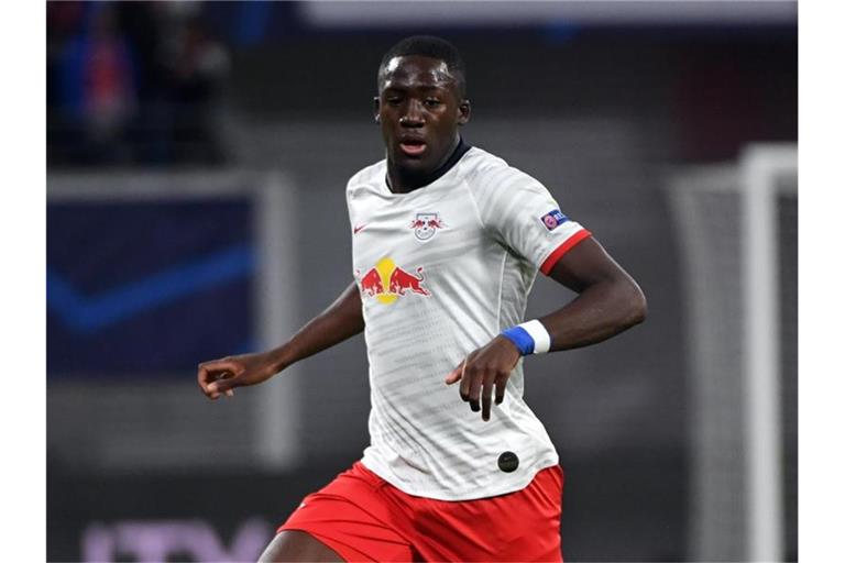 Steht gegen den VfB Stuttgart in der Startelf von RB Leipzig: Ibrahima Konaté in Aktion. Foto: Hendrik Schmidt/dpa-Zentralbild/dpa