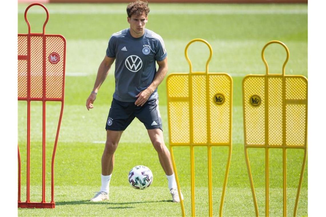 Steht gegen England in Deutschlands Startelf: Leon Goretzka. Foto: Christian Charisius/dpa