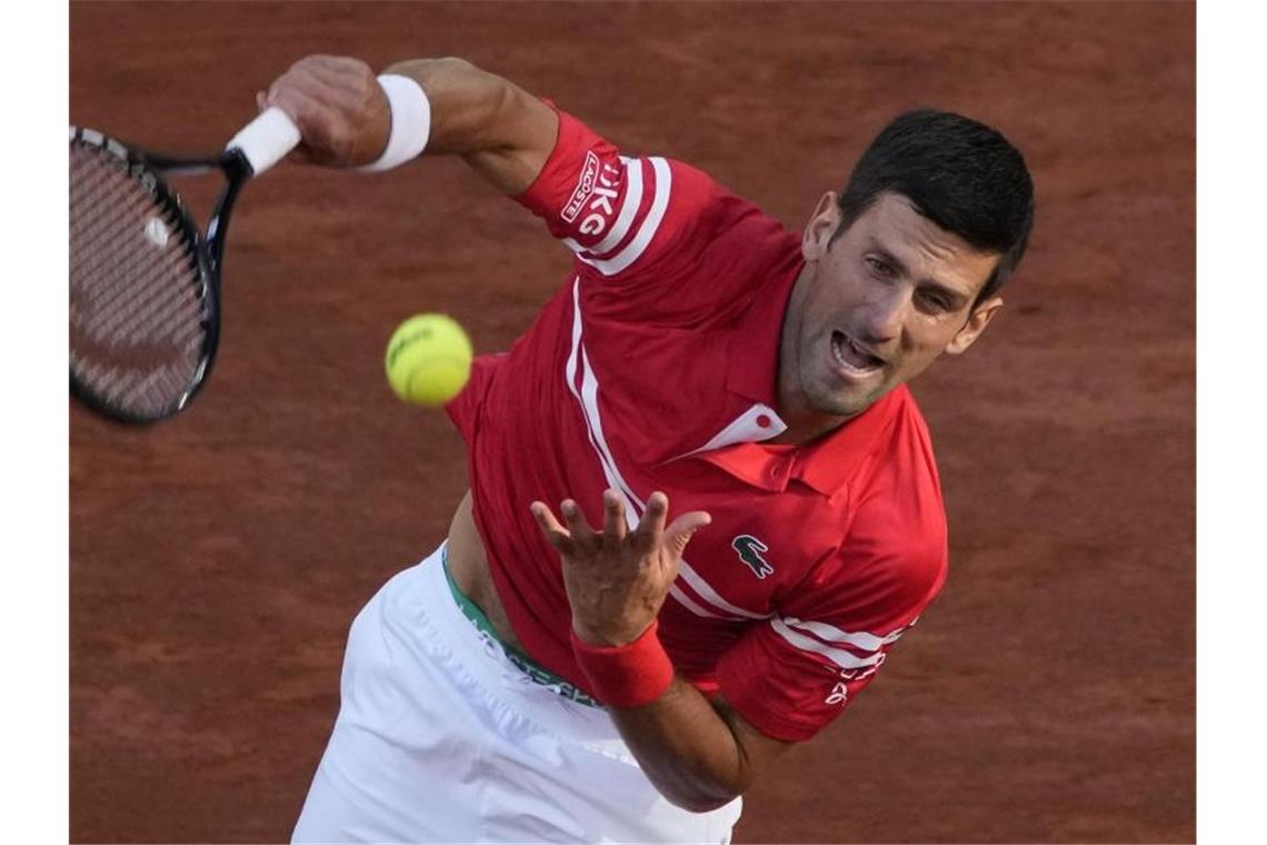 Steht im Endspiel von Paris: Novak Djokovic. Foto: Christophe Ena/AP/dpa