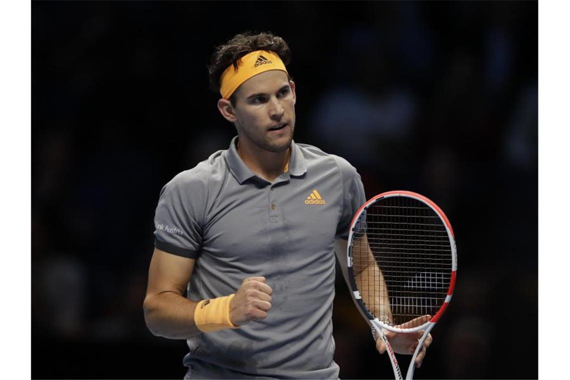 Tennis-Trip mit Federer soll Zverevs Frust vertreiben Steht im Finale: Dominic Thiem feiert einen Punktgewinn im Match gegen Alexander Zverev. Foto: Kirsty Wigglesworth/AP/dpa
