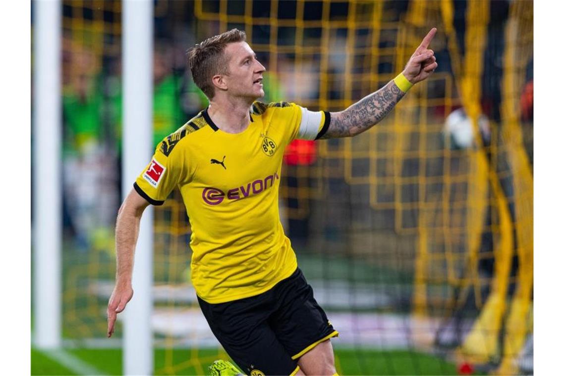 BVB mit Kapitän Reus und Alcácer gegen Paderborn Steht in der BVB-Startelf: Marco Reus. Foto: Guido Kirchner/dpa