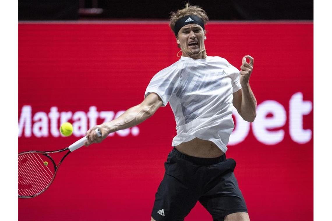 Mit Applaus vom Band - Zverev erreicht Viertelfinale in Köln Steht in Köln im Viertelfinale: Alexander Zverev. Foto: Marius Becker/dpa
