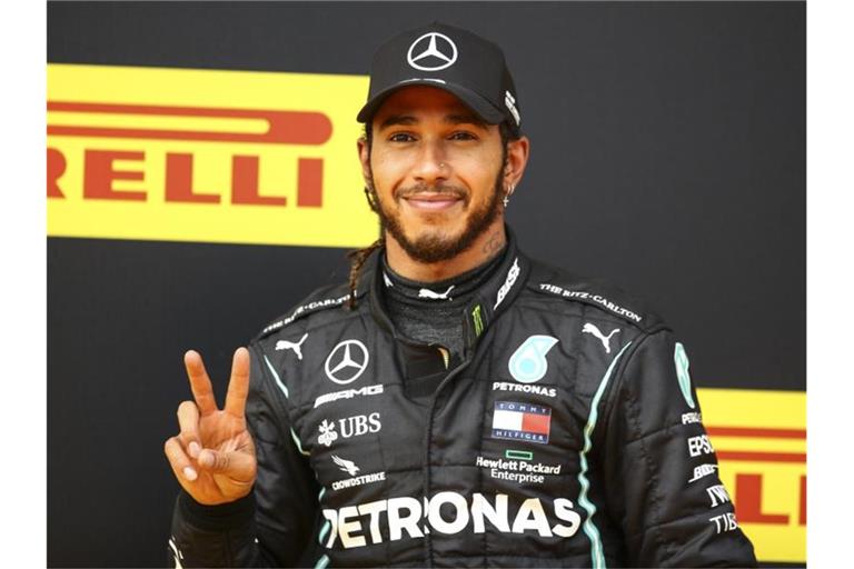 Steht kurz vor seinem siebten WM-Titel: Lewis Hamilton. Foto: Mark Thompson/Pool Getty/AP/dpa