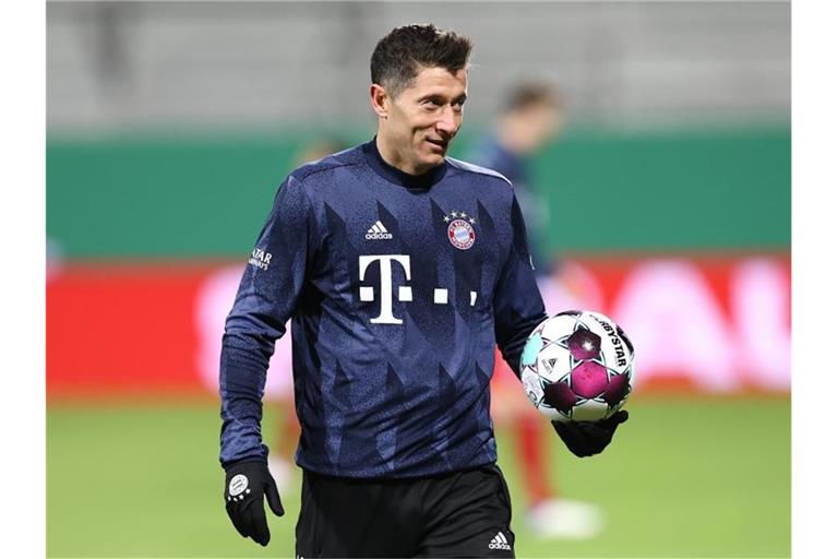 Steht mit (257) Treffern in einer Saison der Bundesliga noch an dritter Stelle: Robert Lewandowski. Foto: Christian Charisius/dpa