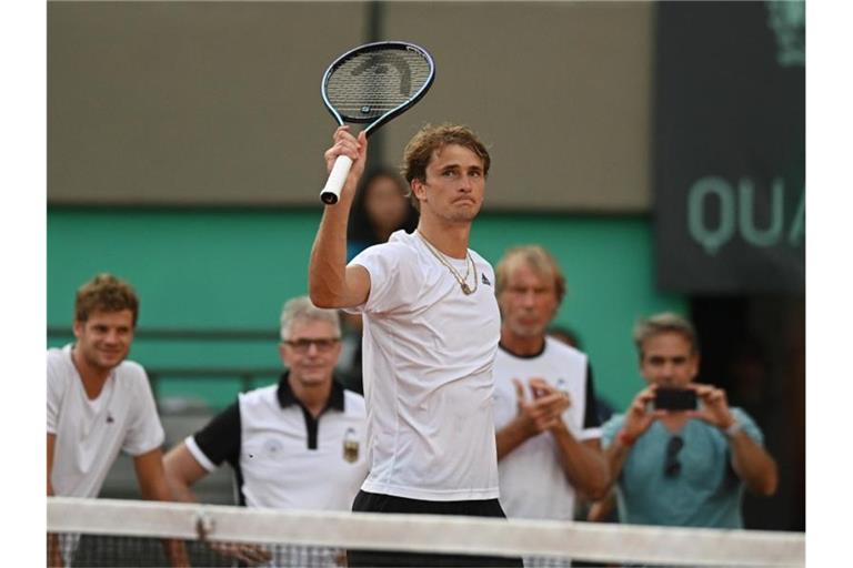 Steht mit den deutschen Tennis-Herren unter Druck: Alexander Zverev. Foto: Andre Borges/dpa