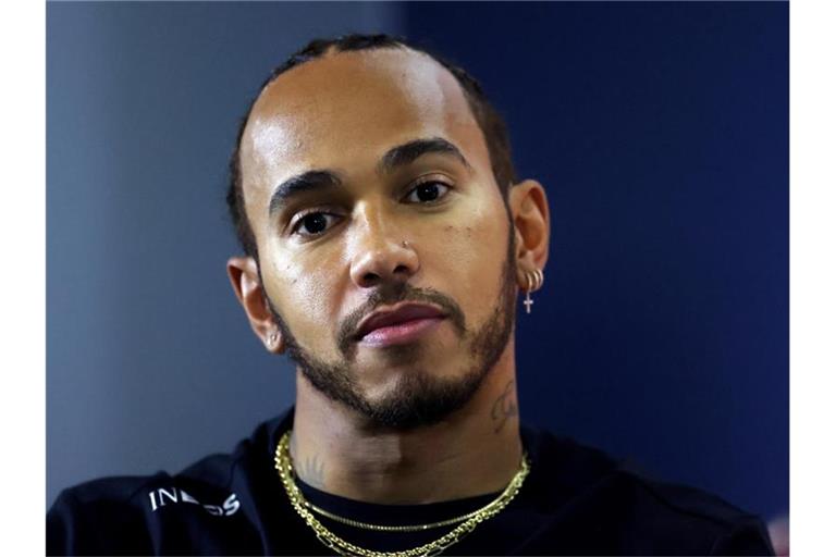Steht mit Mercedes in Vertragsverhandlungen: Formel-1-Weltmeister Lewis Hamilton. Foto: David Davies/PA Wire/dpa