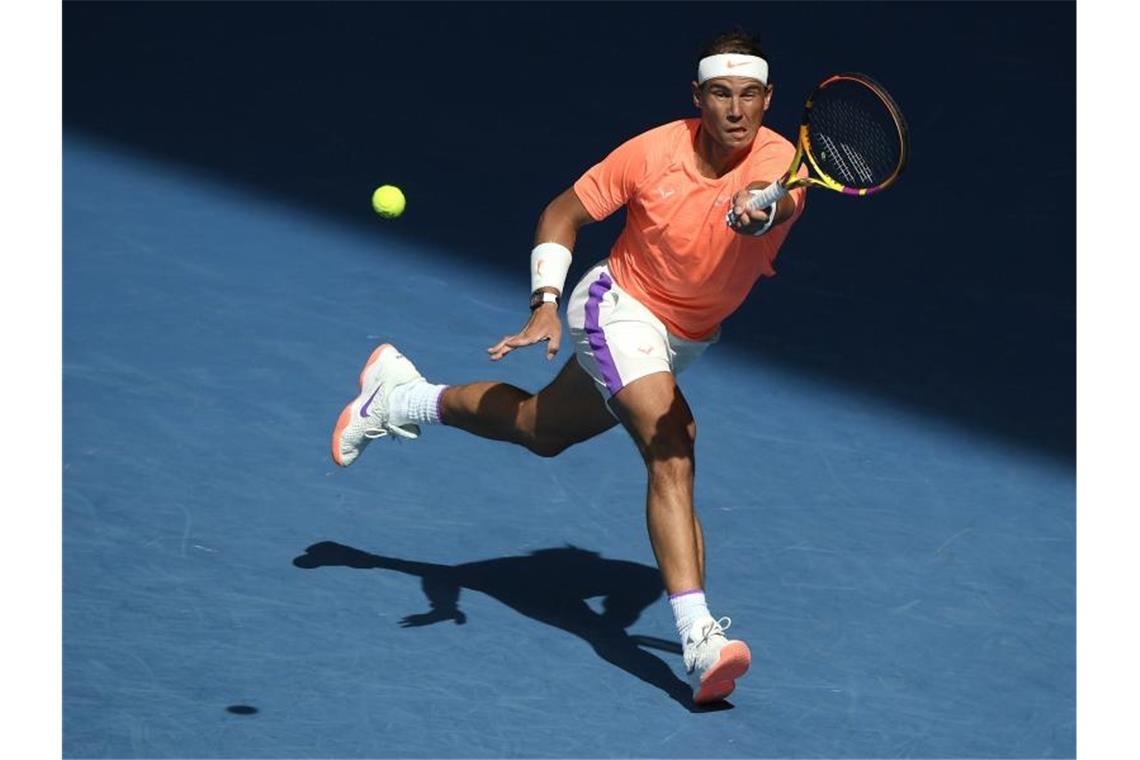 Steht nach einem klaren Sieg über Fabio Fognini im Viertelfinale: Rafael Nadal in Aktion. Foto: Andy Brownbill/AP/dpa
