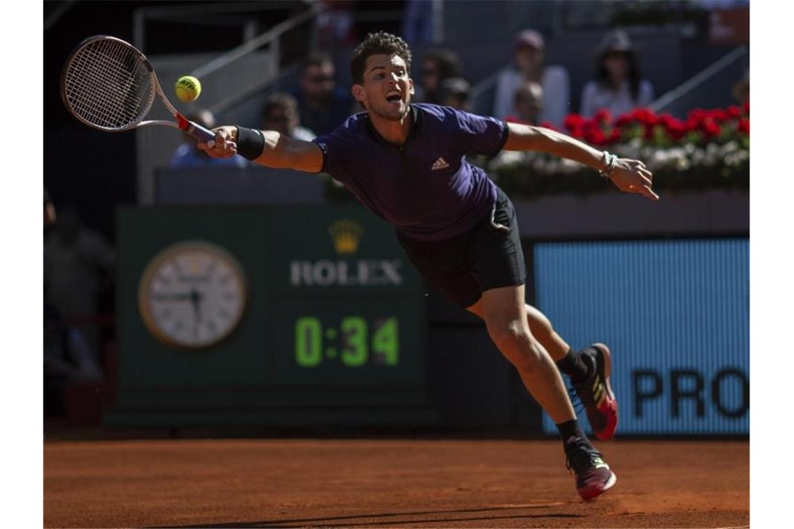 Steht nach seinem Sieg gegen Roger Federer im Halbfinale von Madrid: Dominic Thiem. Foto: Bernat Armangue/AP