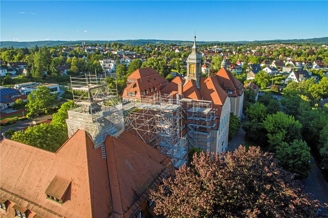 Dachreiter werden aufwendig saniert