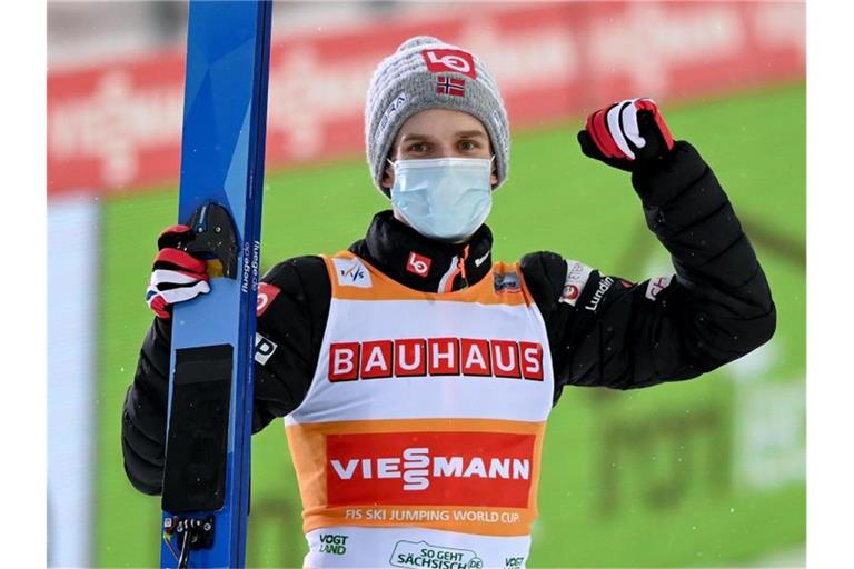 Steht vorzeitig als Gesamtweltcup-Gewinner fest: Skisprung-Star Halvor Egner Granerud. Foto: Hendrik Schmidt/dpa-Zentralbild/dpa