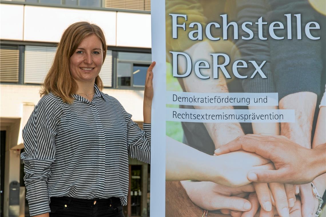 Im Einsatz für die Demokratie Steht wegen der Coronapandemie vor ungeahnten Herausforderungen: Clara Berger, die neue Leiterin der Fachstelle für Demokratieförderung und Rechtsextremismusprävention (Derex). Durch den Lockdown sind viele Kurse ausgefallen. Angebote wurden ins Internet verlagert. Foto: A. Becher