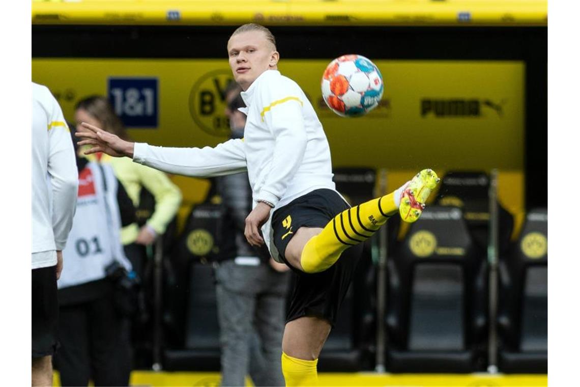 BVB gegen Bielefeld wieder mit Haaland Steht wieder im Kader des BVB: Top-Stürmer Erling Haaland. Foto: Bernd Thissen/dpa