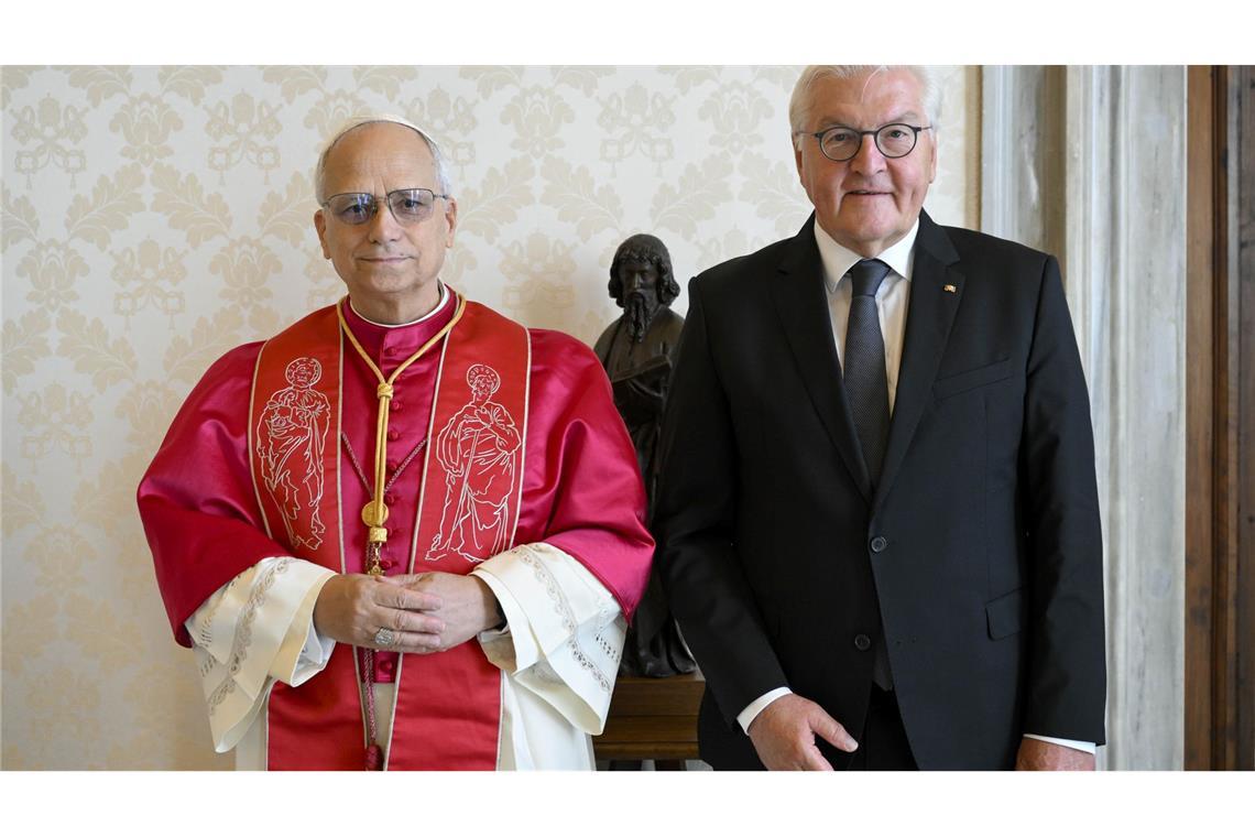 Steinmeier: Papst kann wichtiger Vermittler in Krisen sein Steinmeier sieht den Papst und Vatikan als wichtige Vermittler in internationalen Konflikten.