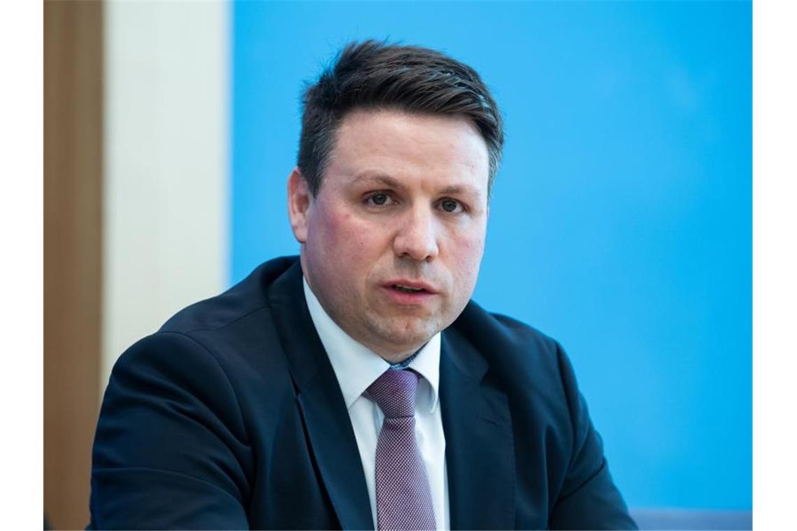 Steve Alter, Sprecher des Bundesinnenministeriums. Foto: Bernd von Jutrczenka/dpa/Archivbild