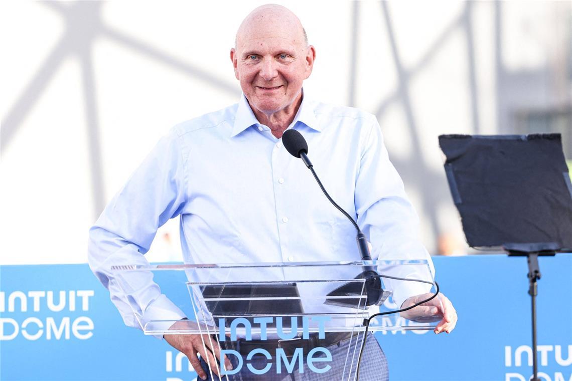 Steve Ballmer: Der Ex-Microsoft-Chef bleibt mit Milliardenvermögen und NBA-Team im Spiel.