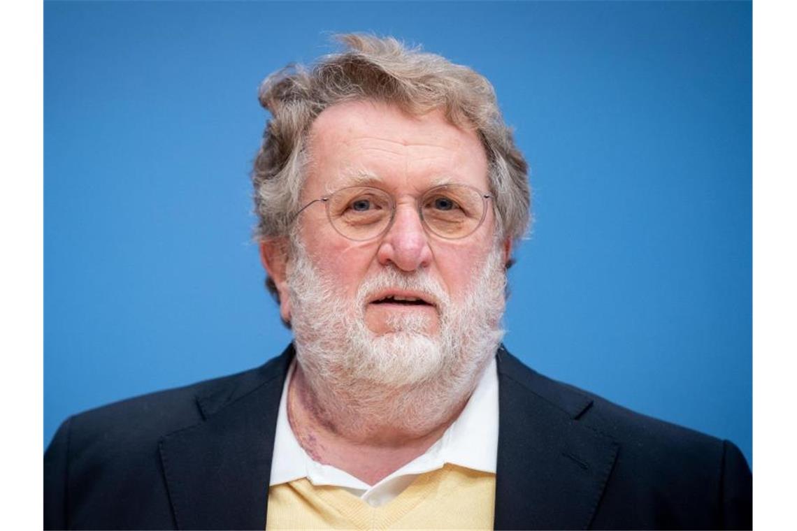 Stiko-Chef Thomas Mertens erwartet erneut eine „Welle des politischen Drucks“ mit Blick auf die Impfung jüngerer Kinder. Foto: Kay Nietfeld/dpa