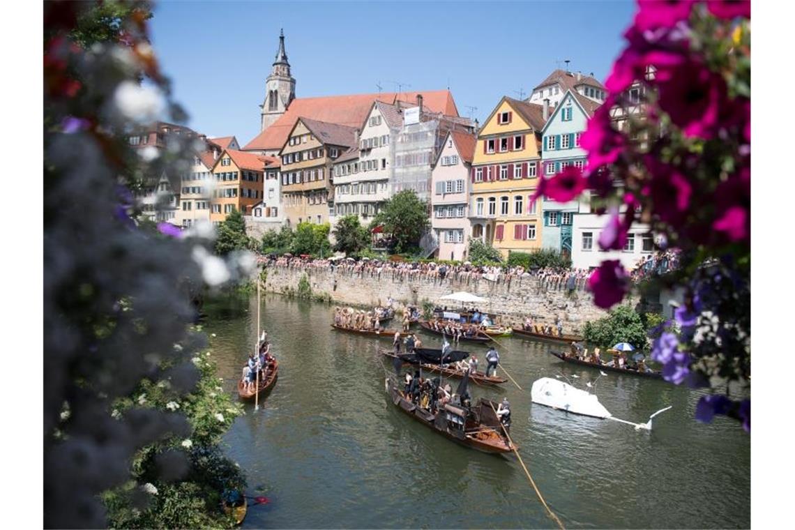 Stocherkahnrennen in Tübingen Foto: Sebastian Gollnow/Archivbild