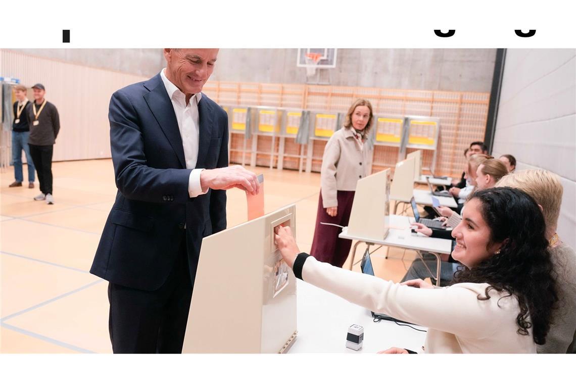 Wahl in Norwegen: Rot-grüne Mehrheit zeichnet sich ab Støre hat gute Chancen auf eine weitere Amtszeit als Ministerpräsident.