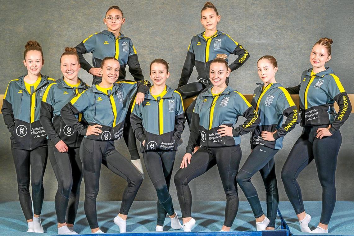 Strahlen durchaus Zuversicht aus: Sophie Cookie-Ray Linsberger (hinten von links) und Livia Deigendesch sowie Sophie Adolph (vorne), Mia Pfitzenmayer, Stefanie Sauter, Nina Winkle, Felin Weißhaar, Mathilda Hack und Lisa Baumgart. Foto: Chris Cocks