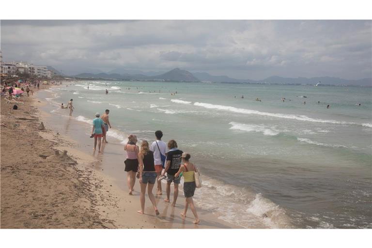 Strand von Can Picafort auf Mallorca im Juli 2025.