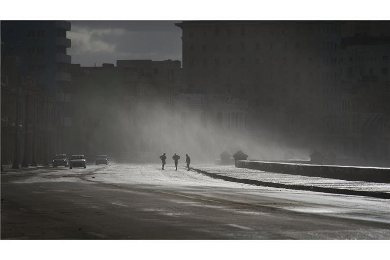 Straßenszene in Kuba