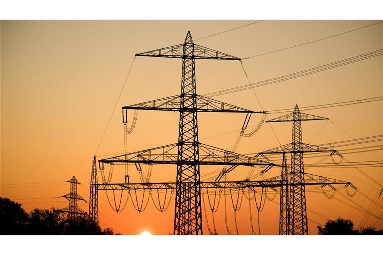 Strom-Netzentgelte könnten deutlich sinken Stromkunden können mit Entlastung bei Netzentgelten rechnen (Archivbild).