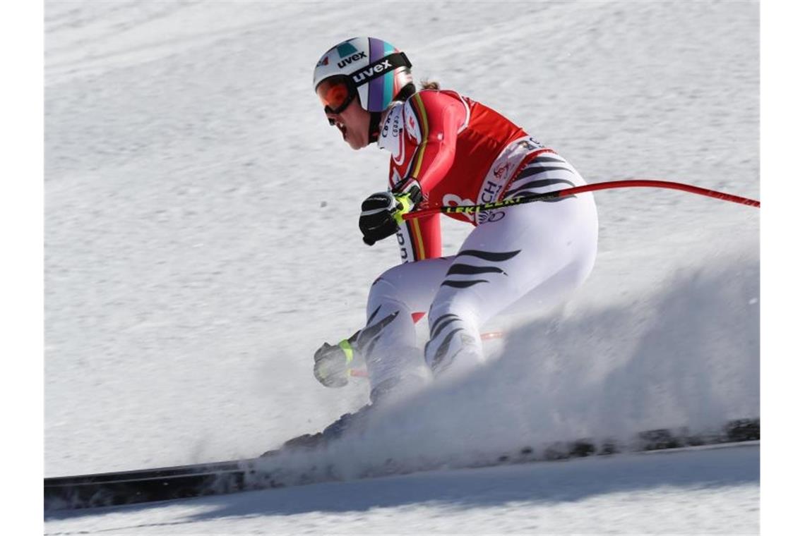 Stürzte beim Super-G in Garmisch: Abfahrtssiegerin Viktoria Rebensburg. Foto: Stephan Jansen/dpa